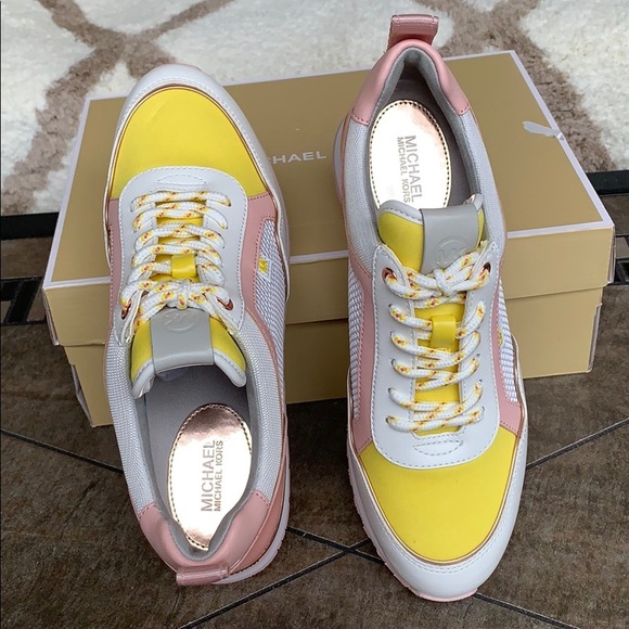 MICHAEL KORS MADDY TRAINER MESH OPTIC WHITE - Picture 11 of 16